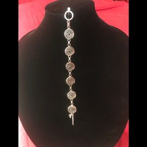 🖤”EUC”🖤925 STERLING SPIRAL CIRCLED BRACELET